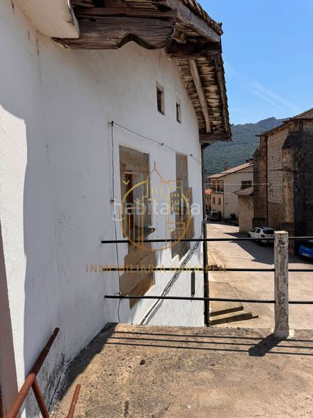 Foto 0f56a902-ac59-48ca-8f36-5e1f16c799e0. Masia amb aparcament a Ergoiena