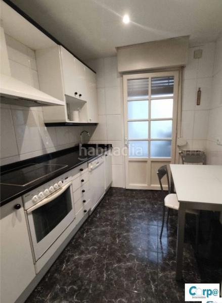 Foto b0eb7540-108f-48d2-9d7c-5fbb0265fa13. Pis amb calefacció a Segundo Ensanche Pamplona / Iruña