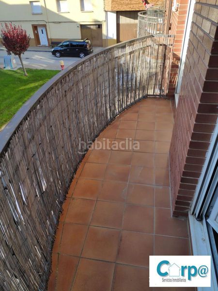 Foto d94db9d9-8520-484c-ba15-2372e0b60067. Casa adossada amb calefacció aparcament a Andosilla