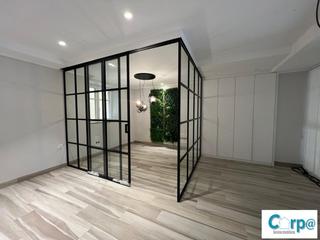 Rent Office space  Castillo. Oficina en alquiler en casco antiguo.