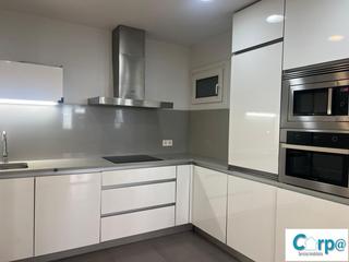 Pis  Aralar. Piso en venta en ensanche, 3 dormitorios.