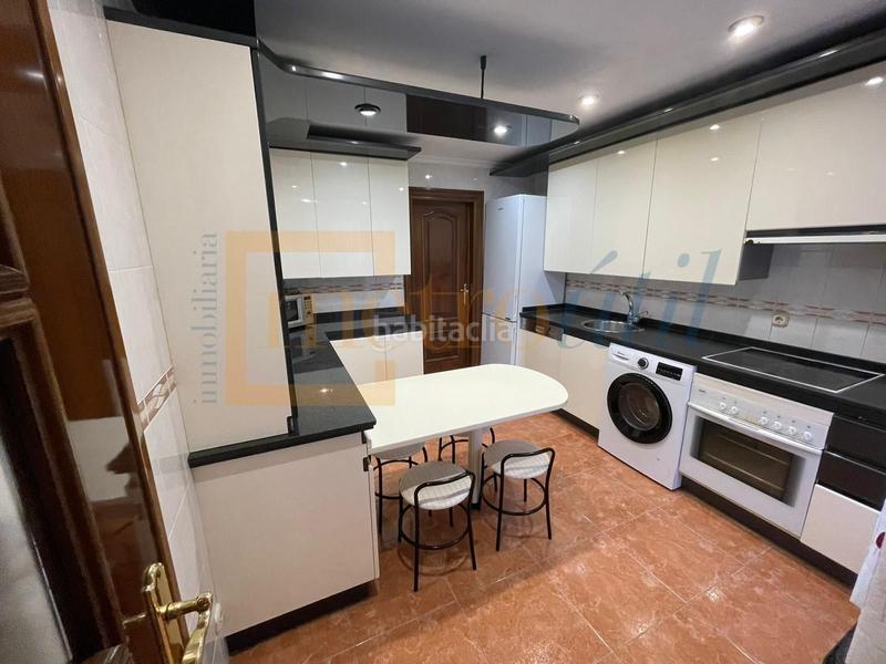 Foto e5fdb351-bba1-4139-8843-2c396db71943. Flat with heating in Centro Salamanca