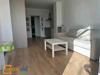 Alquiler Estudio  Calle arquitecto repullés y vargas. Cercano al campus universitario y al hospital, totalmente reform