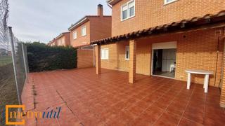 Casa adossada  Calle zapardiel