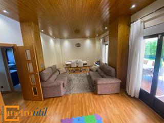 Xalet  Avenida del río tormes. Chalet en urbanización campo de golf de villamayor, totalmente a