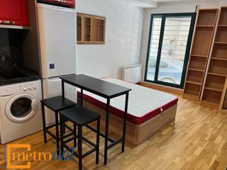 Studio  Calle ruiz zorrilla. Inmueble del año 2005. en calle ruiz zorrilla. zona carretera le