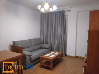 Rent Flat  Calle pereda. Estudiantes curso 2026-2027, en calle pereda - avenida portugal,