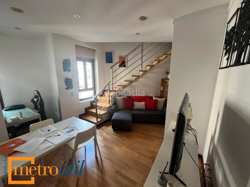 Foto 5c862a2f-a559-4f71-aa12-1a6b69c7a248. Dúplex amb calefacció a Carmelitas Salamanca