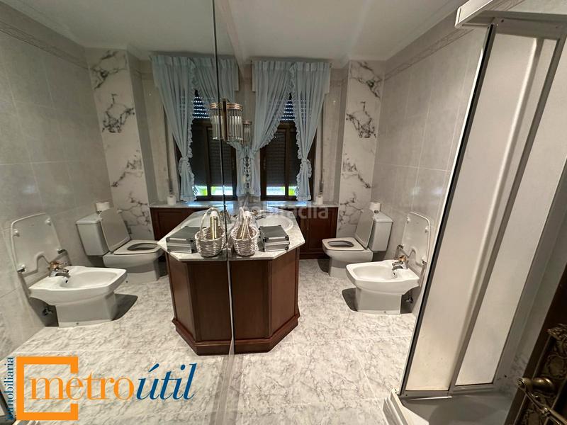 Foto f1c7c703-ba2b-4254-a443-ae3ce337d0b6. Flat with heating in Centro Salamanca