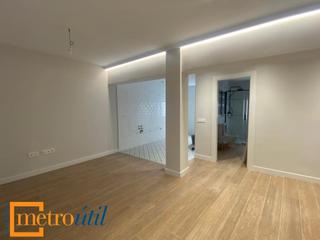 Appartement à Calle toro 84. Reformado en la calle toro en altas calidades