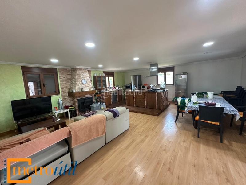 Foto 94303920-c14d-4d81-8a37-e6a342ed8af7. Chalet avec chauffage parking piscine dans Calvarrasa de Arriba