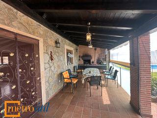 Chalet en Calvarrasa de Arriba. **unifamiliar en venta en calvarrasa de arriba**
