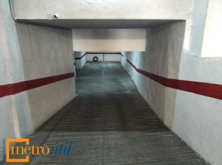 Alquiler Parking coche  Calle magallanes. Plaza de garaje amplia! , situada en la calle magallanes, junto