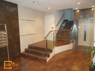 Pis a Salesas. Vivienda de lujo, junto al centro de salud san juan, avenida por