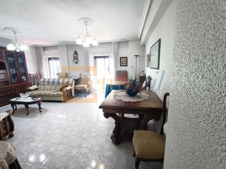 Flat  Avenida campoamor. En avenida campoamor, junto a la alamedilla.