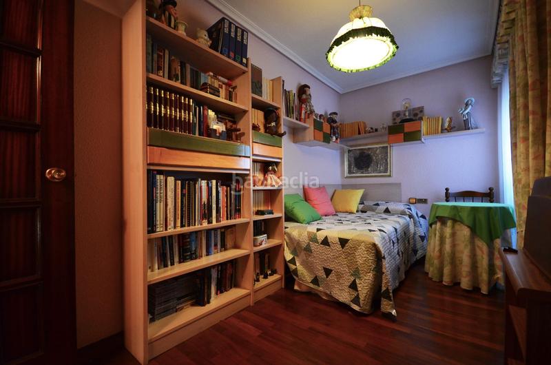 Foto 6bfcb411-004d-4d18-ac19-c34a20c2c334. Duplex avec chauffage parking dans La Almozara Zaragoza