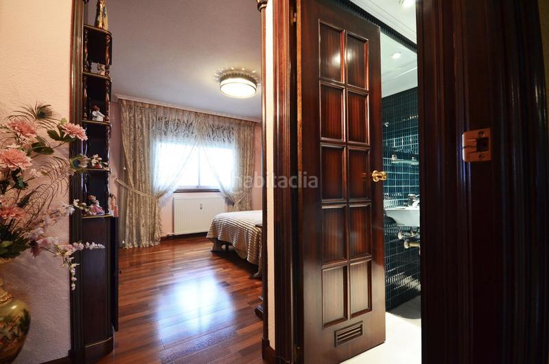 Foto bb3e0860-e81f-48cc-bfe8-853eec3a867c. Duplex avec chauffage parking dans La Almozara Zaragoza