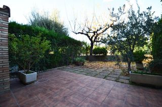 Casa adossada a Garrapinillos. Gran adosado