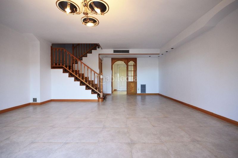 Foto 3c608ddf-f9b3-4c15-9018-00783ac12ffe. Casa adossada amb aparcament a Garrapinillos Zaragoza