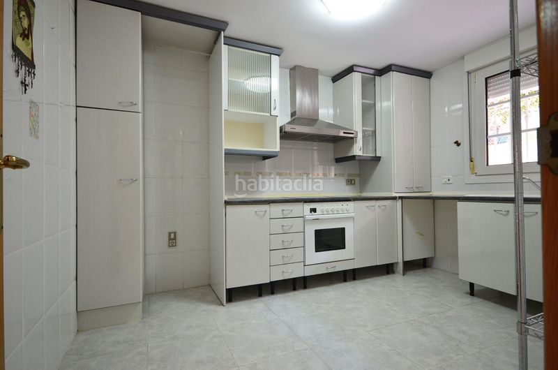 Foto 90e71b18-5f4f-4e48-9ebd-c887ce68fc03. Casa adossada amb aparcament a Garrapinillos Zaragoza