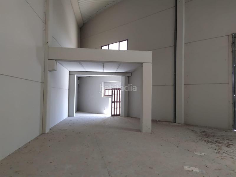 Foto 5c3878ee-57e1-4fd9-8afd-f8defb53b39c. Bâtiment à usage industriel dans Cartuja Baja Zaragoza