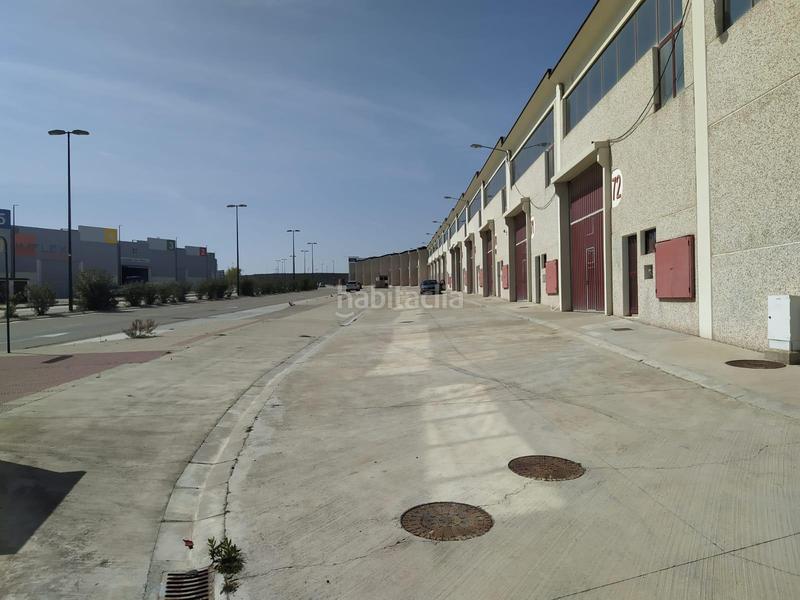 Foto 20c14dde-c425-4872-b5c8-2a482f82c7de. Nave industrial en Cartuja Baja Zaragoza