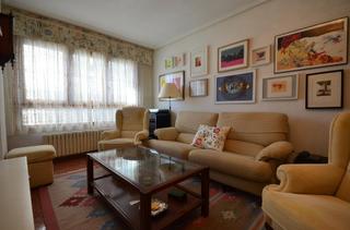 Appartement  Avenida de cesáreo alierta. Miraflores 3 dormitorios y garaje