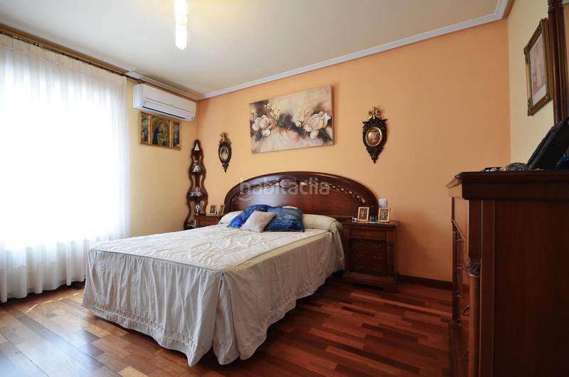 Foto 2f3e6643-d246-4f16-943c-7da83b277261. Casa adossada amb aparcament a Valdefierro Zaragoza