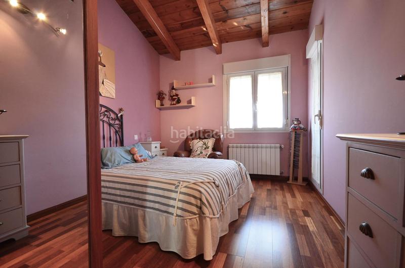 Foto 66802a08-ac35-4190-9468-07bc417c5e14. Casa adossada amb aparcament a Valdefierro Zaragoza