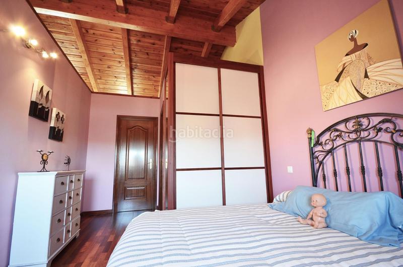 Foto b51e1200-7168-4fa8-b9fe-266f8065cb1d. Casa adossada amb aparcament a Valdefierro Zaragoza