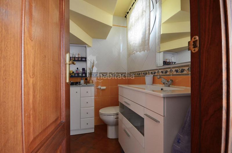 Foto 33e210f7-4eab-40e7-8631-6a7dd67585c6. Semi detached house with parking in Valdefierro Zaragoza