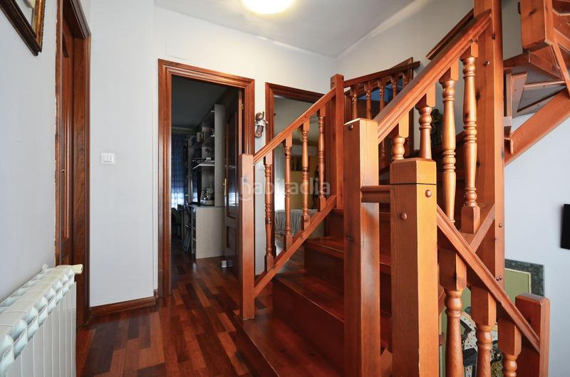 Foto 5c7fa856-b27e-4233-907f-243496d45c3e. Semi detached house with parking in Valdefierro Zaragoza