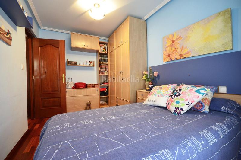 Foto 661f287d-9bcd-4d06-9da6-4c5f7625b81b. Semi detached house with parking in Valdefierro Zaragoza