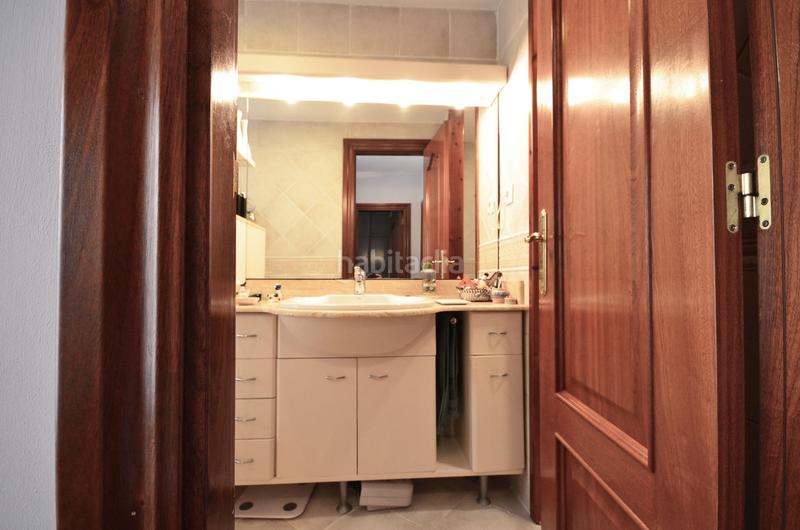 Foto a26577ce-3db5-4825-b8a5-f39def3d7634. Semi detached house with parking in Valdefierro Zaragoza