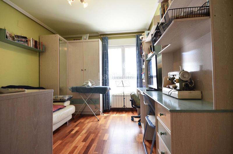 Foto d4963298-eb9b-4b52-99c1-17c8a59be2e4. Semi detached house with parking in Valdefierro Zaragoza