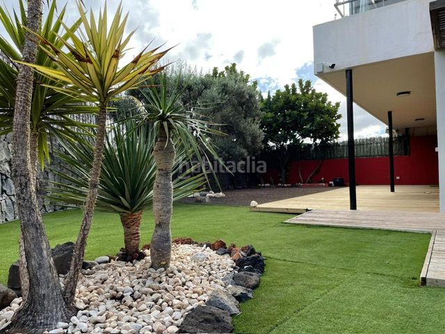 Foto 21dea7c0-2803-4465-a976-35ca331679aa. Piso en calle juan sebastian elcano 49 magnifica vivienda con jardín y terraza en complejo residencial Radazul en Rosario (El)