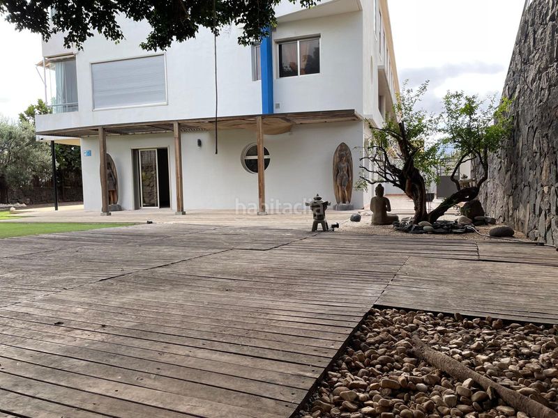 Foto 6eb67f5e-57ff-4260-93af-6b3b9e36df95. Piso en calle juan sebastian elcano 49 magnifica vivienda con jardín y terraza en complejo residencial Radazul en Rosario (El)