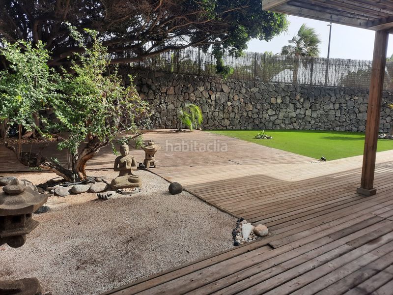 Foto 6f52141c-94ab-430f-bb25-05f7bd5fff34. Piso en calle juan sebastian elcano 49 magnifica vivienda con jardín y terraza en complejo residencial Radazul en Rosario (El)