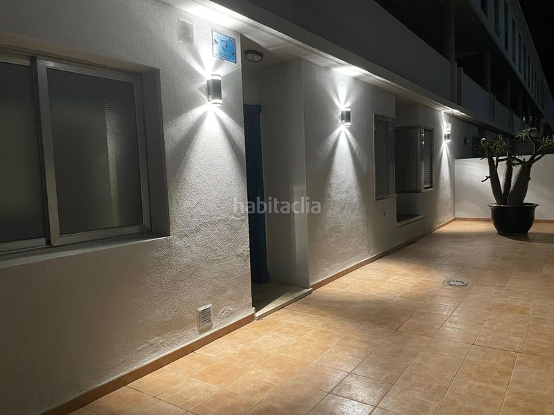 Foto 93f84a7b-2eae-4630-8585-70b0150890ba. Piso en calle juan sebastian elcano 49 magnifica vivienda con jardín y terraza en complejo residencial Radazul en Rosario (El)
