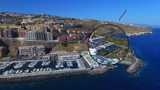 Piso en Calle juan sebastian elcano 49. Magnifica vivienda con jard�n y terraza en complejo residencial