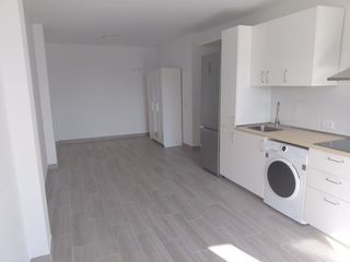 Rent Studio in Calle de vero de las eras 36. Estudio en la playa de las eras, fasnia