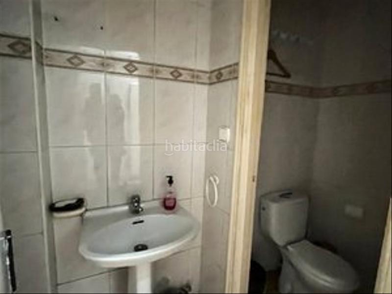 Foto 496c1c3c-4cfe-454f-81be-647e7189541e. Lloguer local comercial a calle de villabáñez 29 a Valladolid