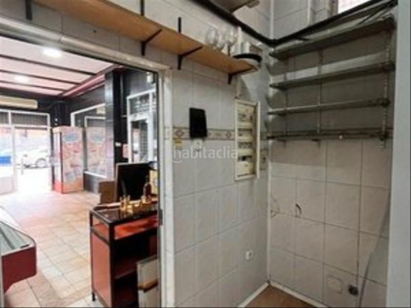 Foto e7cf585b-8aaa-484c-b5a1-a4095eb2c361. Lloguer local comercial a calle de villabáñez 29 a Valladolid