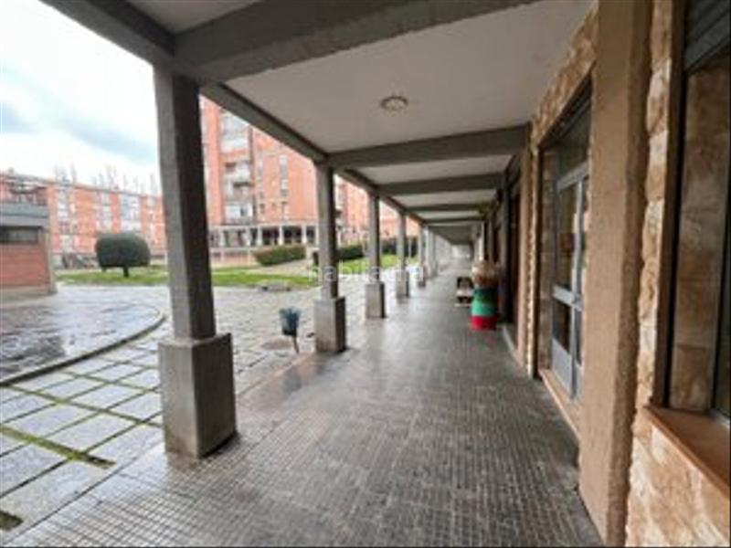 Foto 368878df-cda0-4fdc-a408-7b64b6d7aca3. Locale commerciale in calle hermanos cossío 9 in Huerta del Rey Valladolid