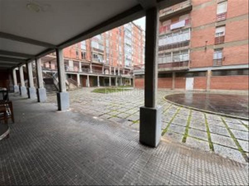 Foto dad33fcf-7f24-4602-b16f-b1546ae41e14. Locale commerciale in calle hermanos cossío 9 in Huerta del Rey Valladolid