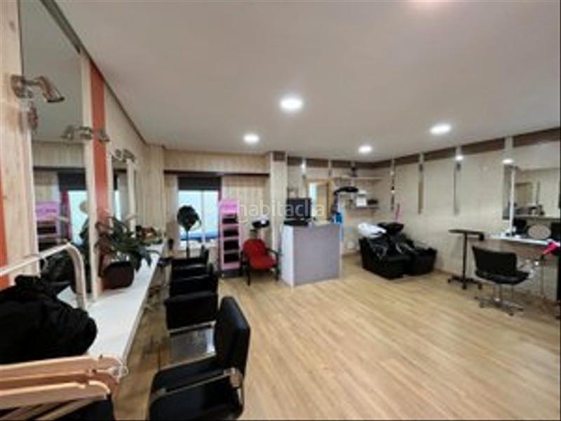 Foto fa45cc27-6cb5-4c7d-a866-e8079b2e80ab. Locale commerciale in calle hermanos cossío 9 in Huerta del Rey Valladolid