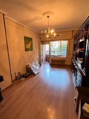 Appartement à Calle mariano garcía abril 4. Piso en huerta del rey frente a poniente de 4 dormitorios