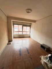 Appartement  Calle madre de dios 17. Piso para reformar de 4 dormitorios en madre de dios