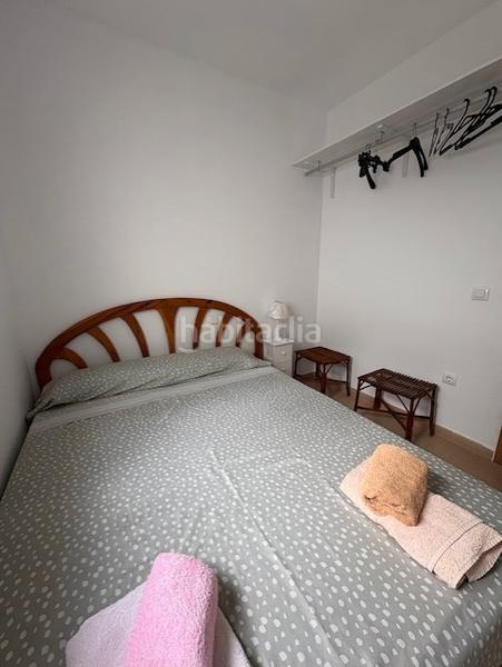 Foto 2d116698-b05e-4498-9dca-7182a29c172e. Casa aparellada amb aparcament piscina a La Empedrola Calp