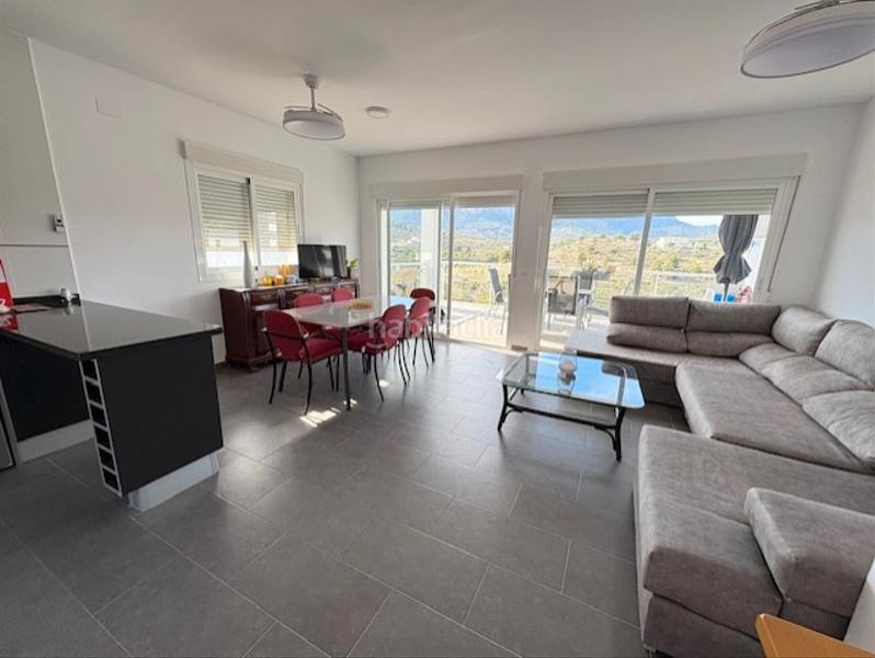 Foto 7224d2da-3cf8-49b0-a3d1-9a89d64999ca. Casa aparellada amb aparcament piscina a La Empedrola Calp